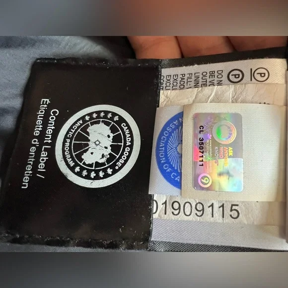 Canada Goose MacMillin Jacket - Picture 7 of 15